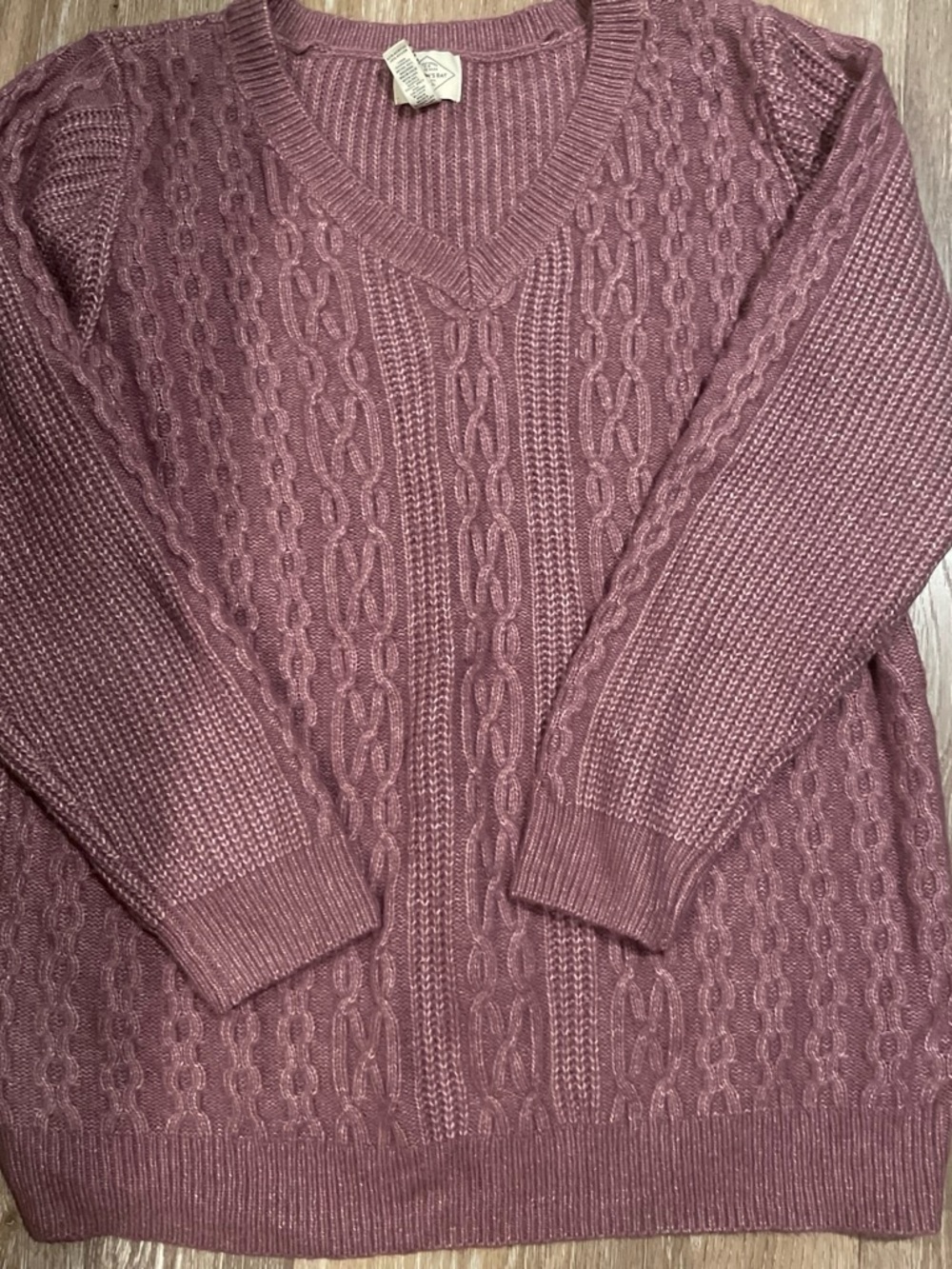 At Women’s Cable-Knit V-Neck Sweater - Dusty Rose